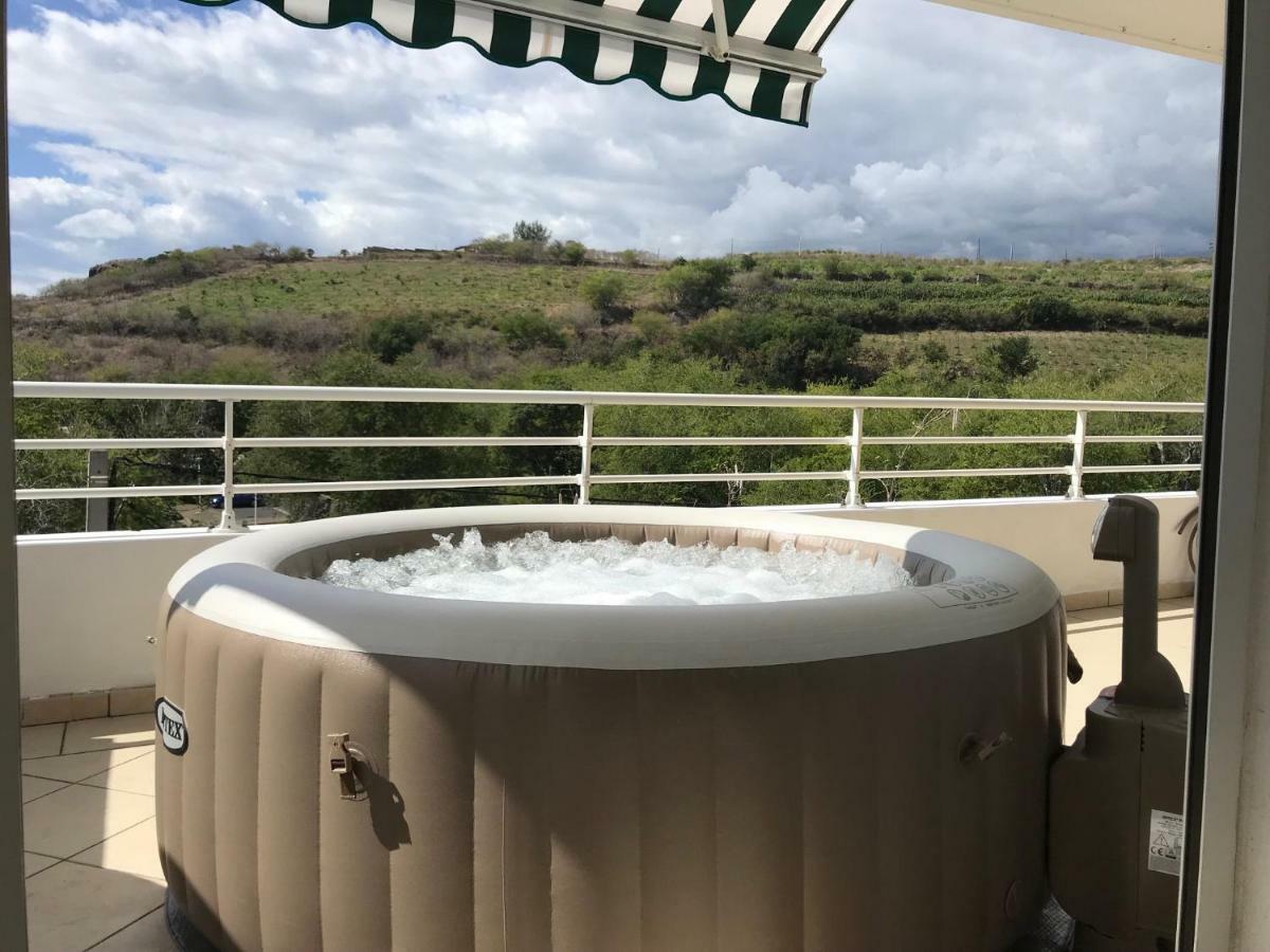 Meuble Homard Avec Jacuzzi Et Vue Mer 생질레방 외부 사진